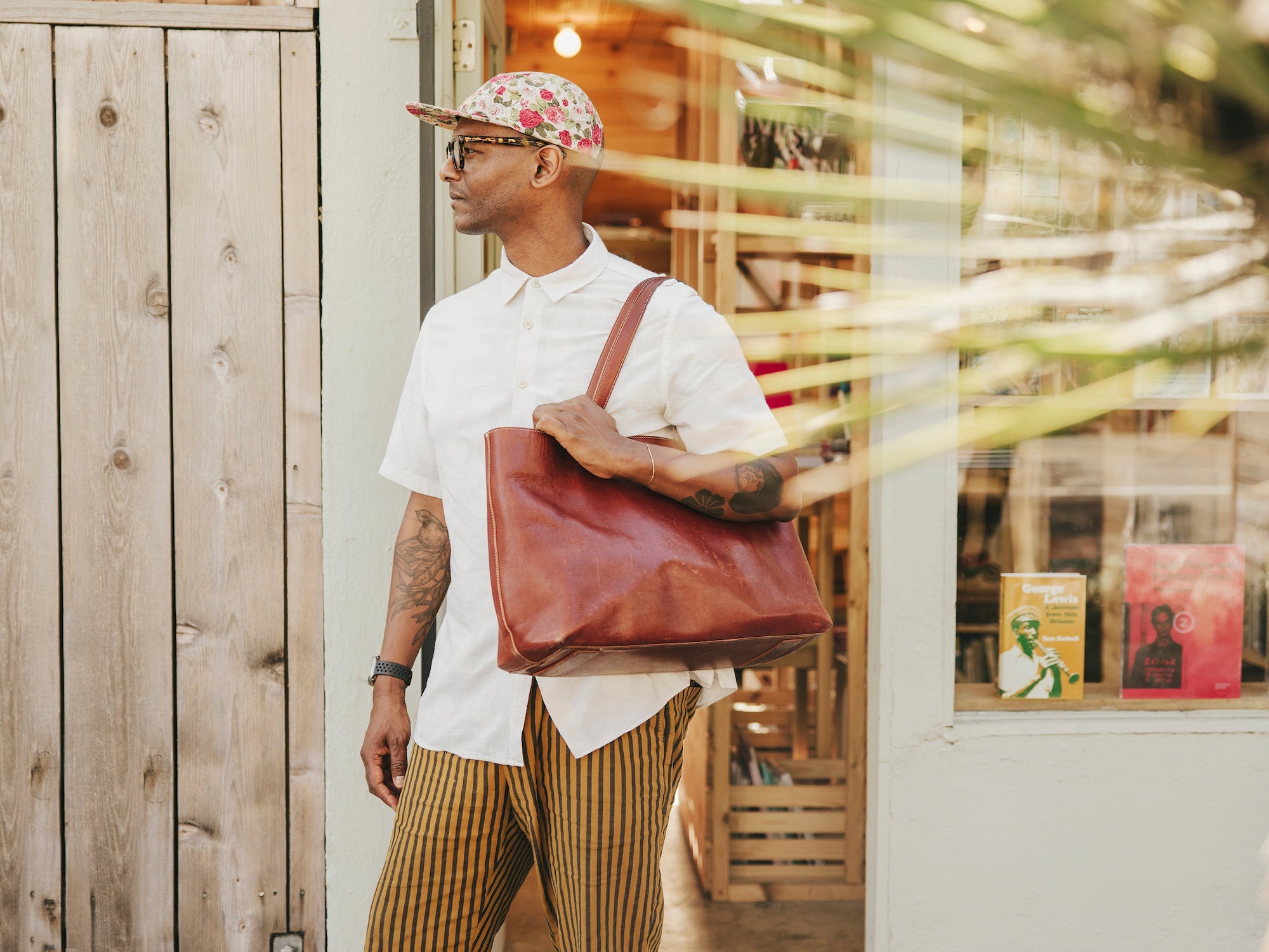 What's in your bag? Dário Solari –Timeless Leather Designs