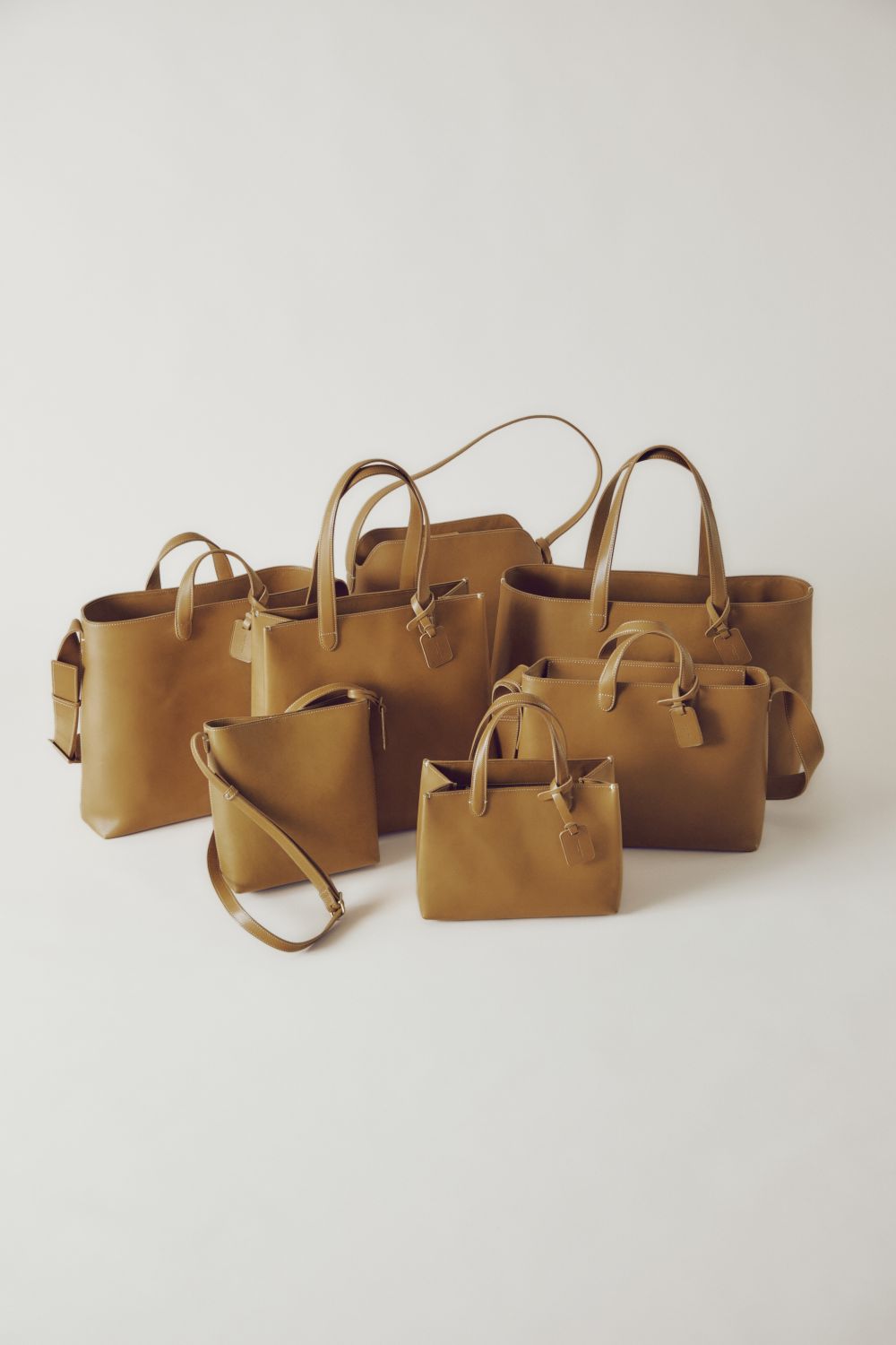 Diario 2Way Zip Medium Tote | Leather Tote | Tsuchiya Kaban