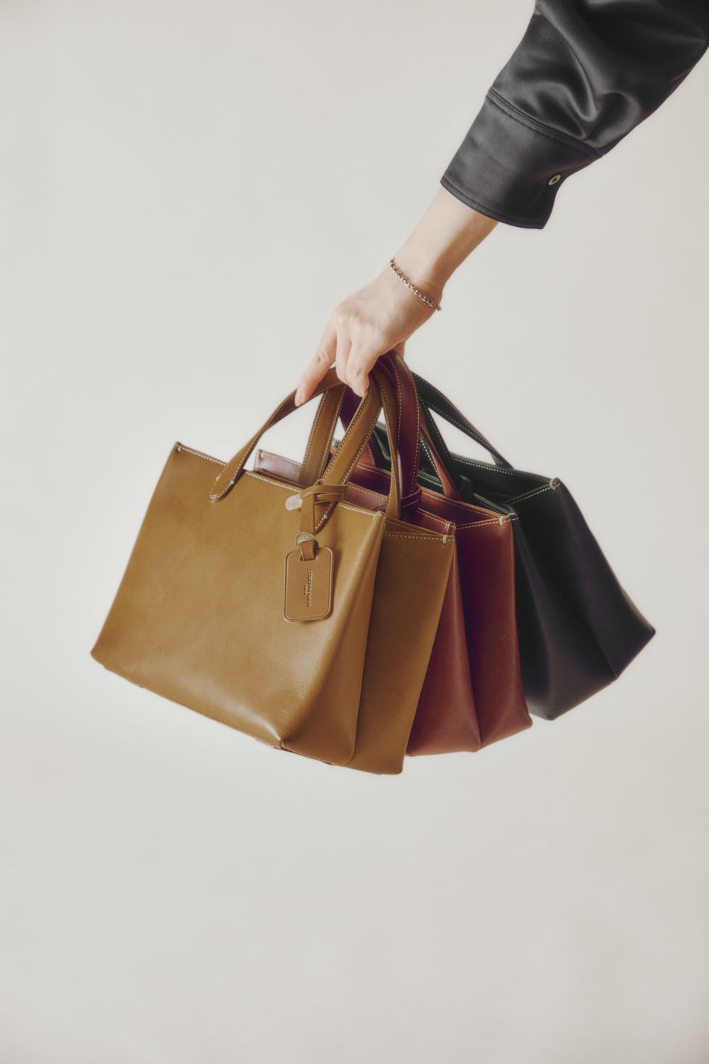 Diario Small Tote | Leather Tote | Tsuchiya Kaban –Timeless
