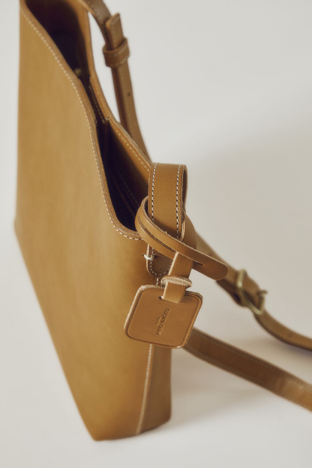Diario Small Shoulder | Leather Shoulder Bag | Tsuchiya Kaban