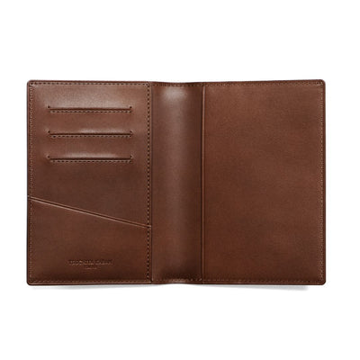 Steerhide (Nume Leather) Nume plus Passport Holder【Global Stores Exclusive】 in Chestnut Made in Japan