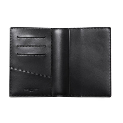 Steerhide (Nume Leather) Nume plus Passport Holder【Global Stores Exclusive】 in Black Made in Japan