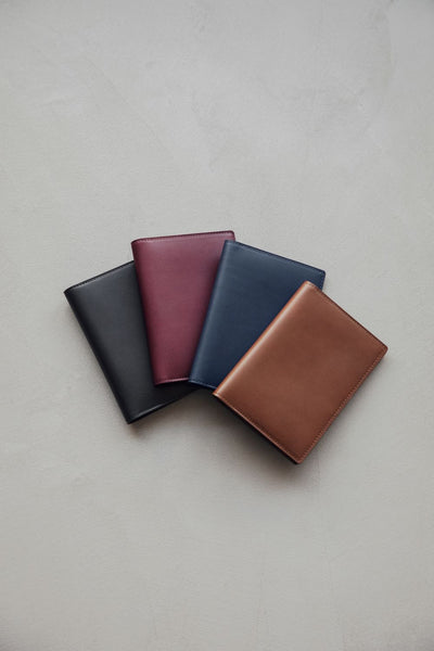 Steerhide (Nume Leather) Nume plus Passport Holder【Global Stores Exclusive】 in Black Made in Japan