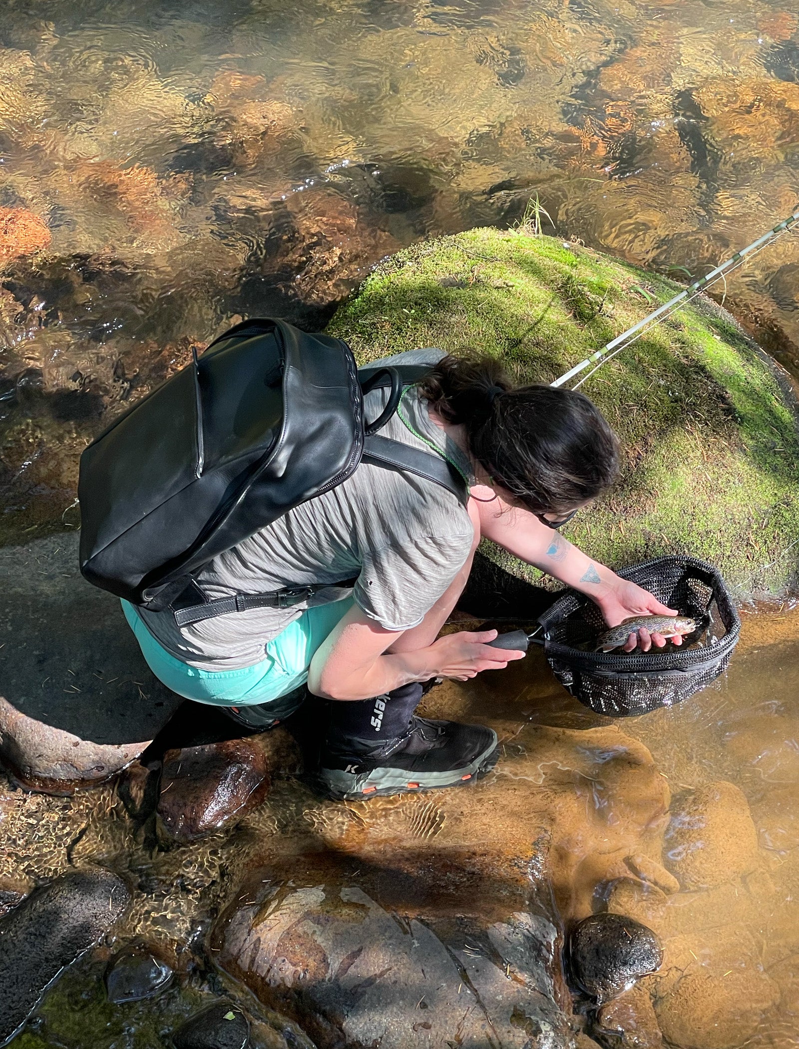 Fly Fishing in Oregon with The Vainno Round Backpack –Timeless