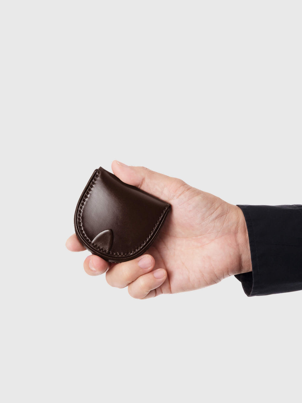 Cordovan Cordovan Horseshoe Coin Purse  in Havana Brown Made in Japan