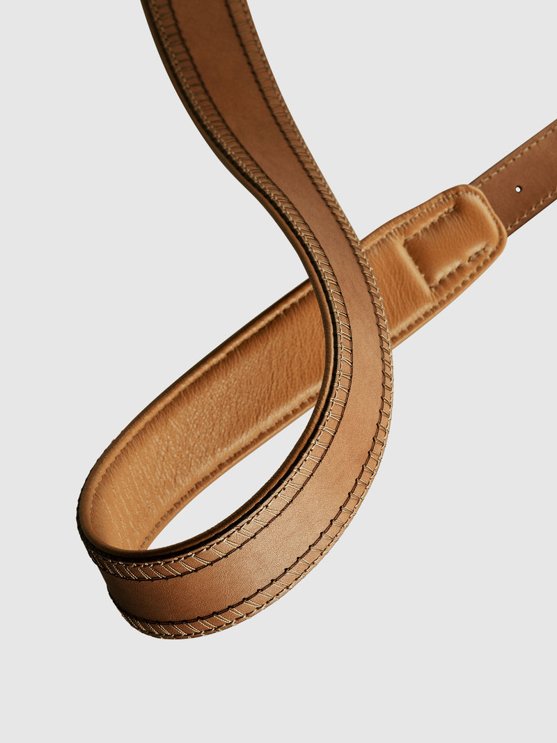 Bull Hide (Plain Nume Leather) 【SHINYAKOZUKA】BIG INVITATION WITH TSUCHIYA KABAN (ISSUE#7) in CAPPUCCINO Made in Japan