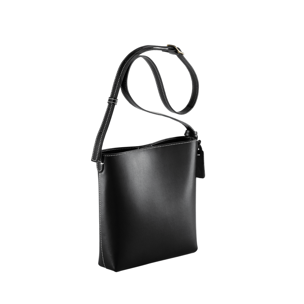 Steerhide  Diario Small Shoulder in Black Made in Japan