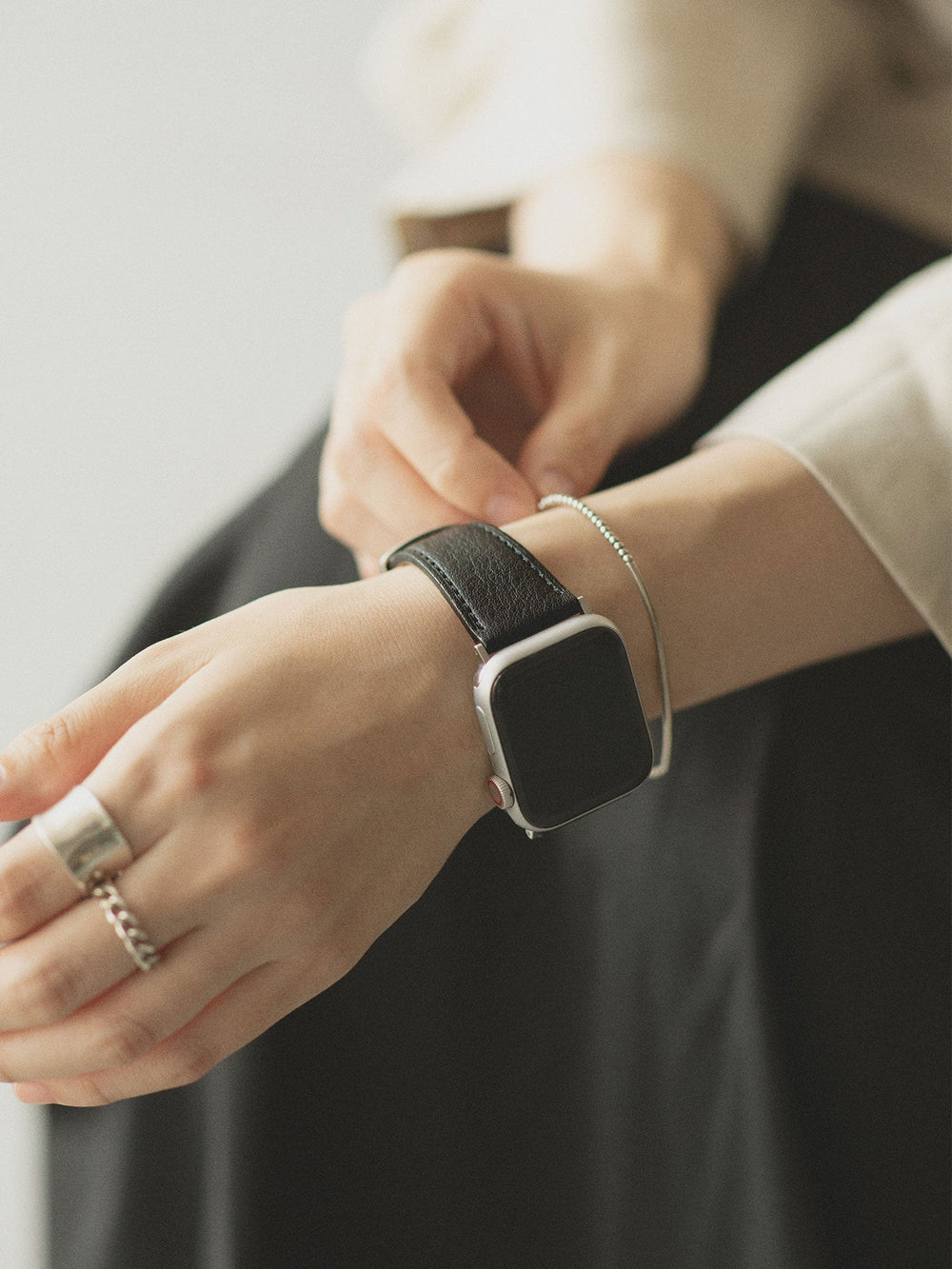 Steerhide (Medium Grain Leather) Editor Apple Watch Leather Band in Red Clay Made in Japan