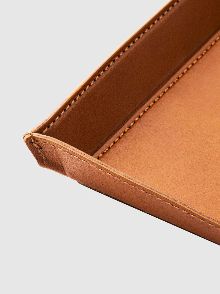 hc-leathertray-