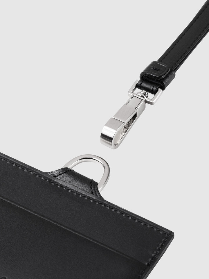 me-id-card-case_detail_2_720x.