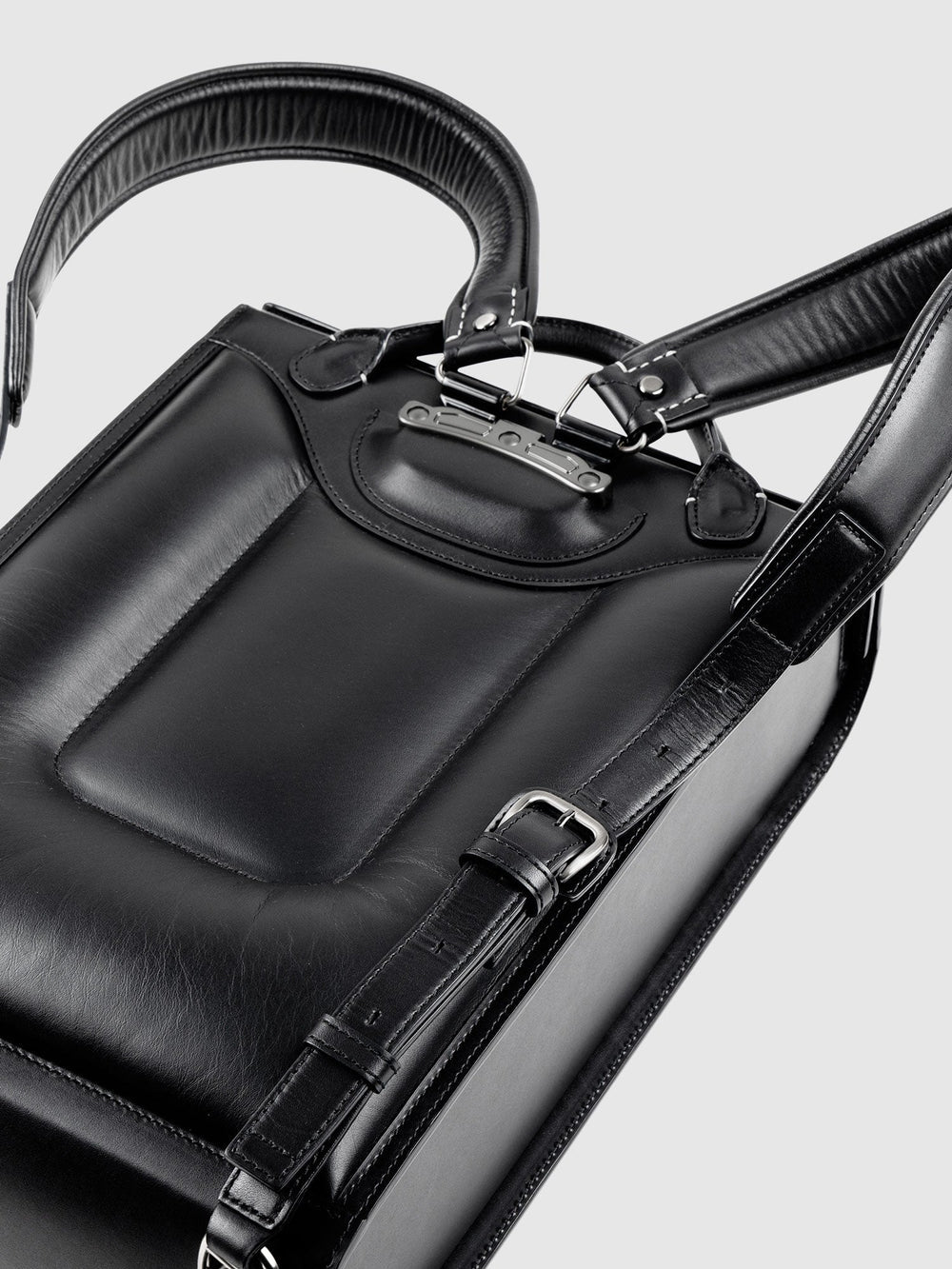OTONA RANDSEL Magnet | Leather Backpack | Tsuchiya Kaban –Timeless