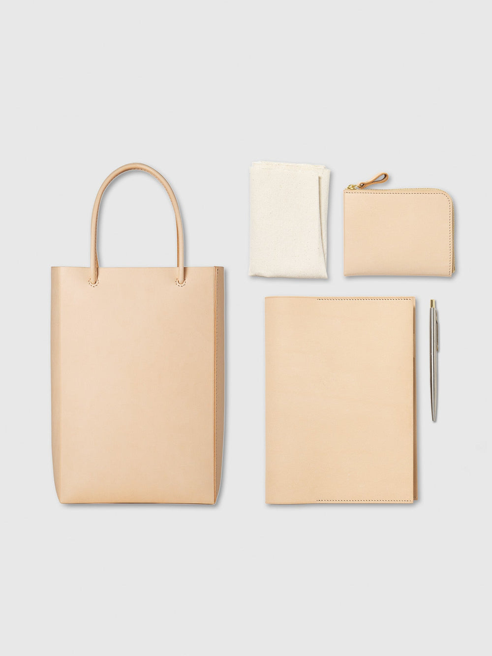 Bull Hide  Plain Nume Handy Tote in Plain Made in Japan