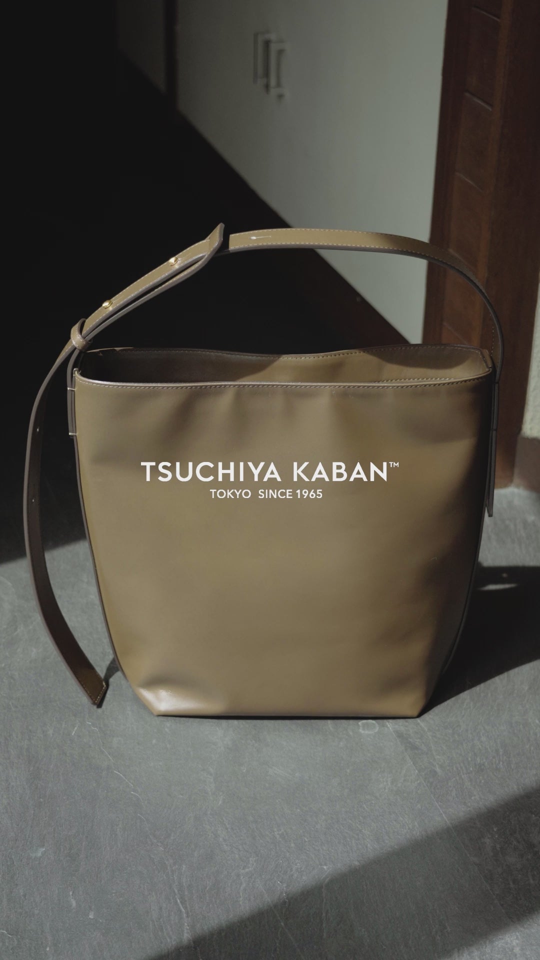 Atlow Mini Round Bag