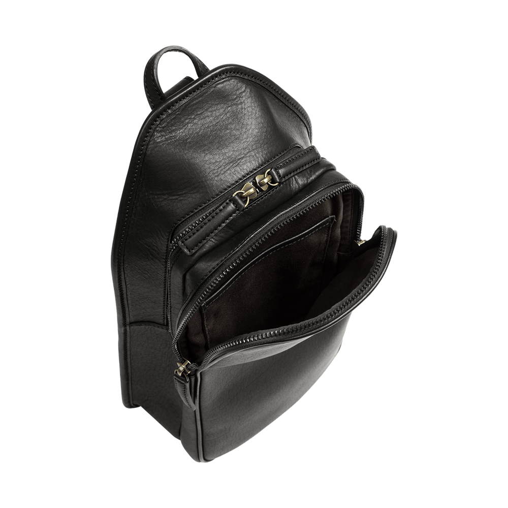 U*N様 定価6万　GUNTAS Genuine Leather Crossbo Roadster Tall Crossbody Bag | Leather Crossbody Bag | Tsuchiya