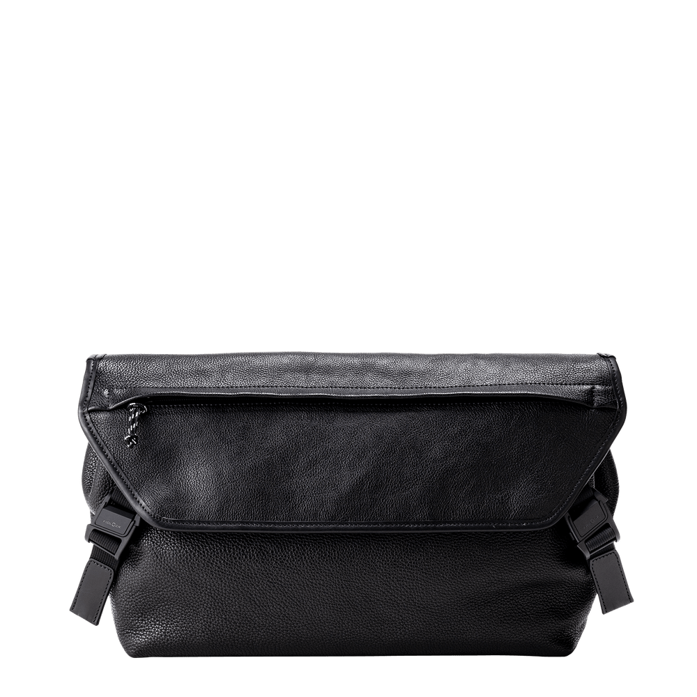 Steerhide  【Online Exclusive】Messenger Bag in Black Made in Japan