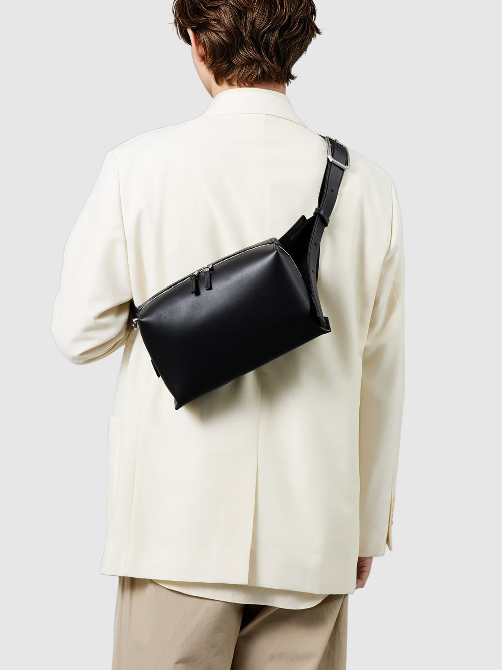 Straven Crossbody Bag | Leather Crossbody Bag | Tsuchiya Kaban