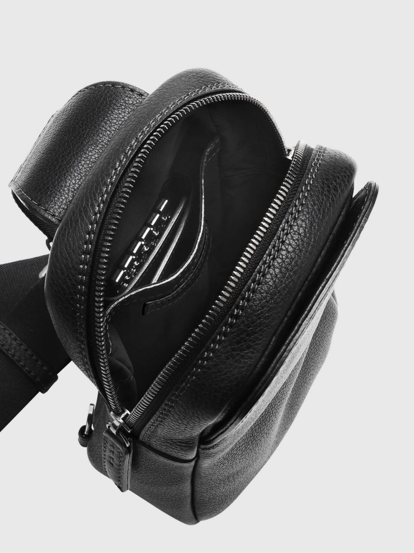 Tone Nume Small Crossbody Bag