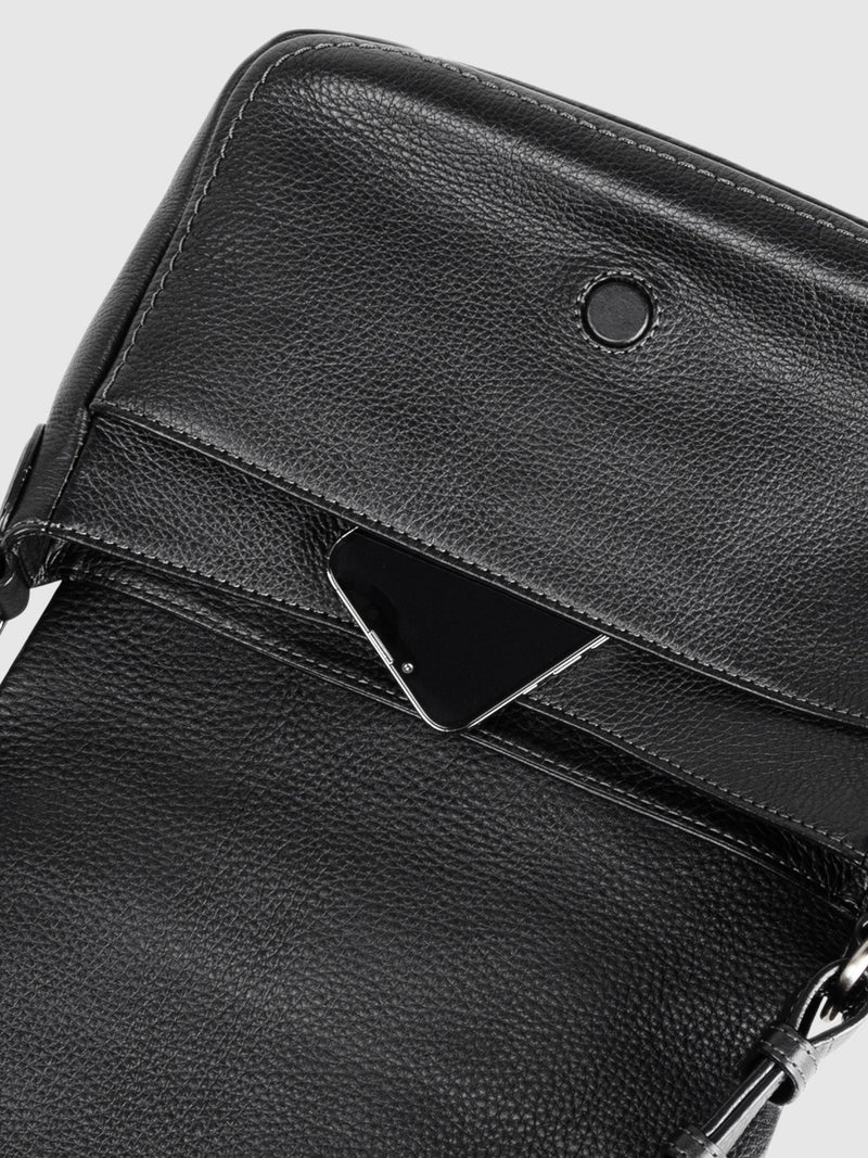 Steerhide (Soft Nume Leather) Tone Nume Medium Shoulder in Stone Made in Japan