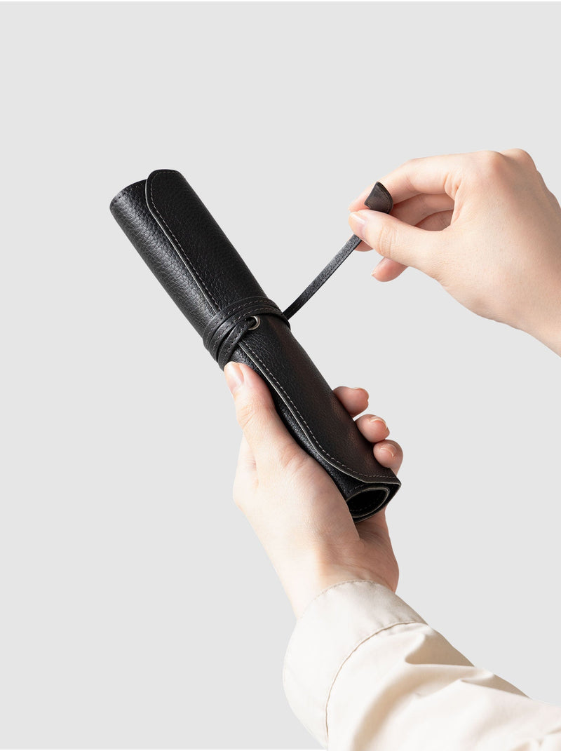 Steerhide (Soft Nume Leather) Tone Nume Roll Pencil Case in Stone Made in Japan