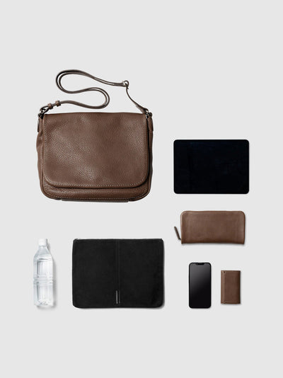 Steerhide (Soft Nume Leather) Tone Nume Shoulder Bag in Stone Made in Japan