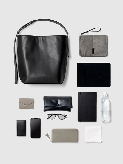 Steerhide (High-Gloss Leather) Atlow Medium Bucket Tote in Mocha Made in Japan