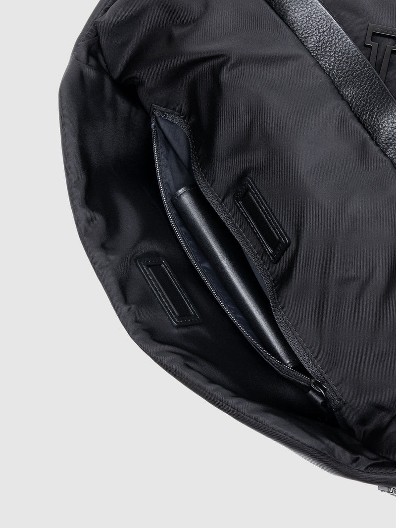 60Solid Crossbody Bag | Leather Crossbody Bag | Tsuchiya Kaban
