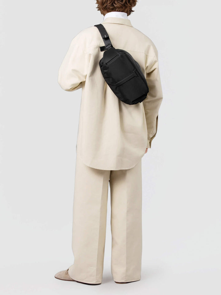 60Solid Crossbody Bag | Leather Crossbody Bag | Tsuchiya Kaban