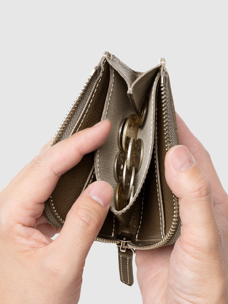 Cowhide (Vachetta Milled Leather) Urbano L Zip Wallet in Dark Sand Made in Japan