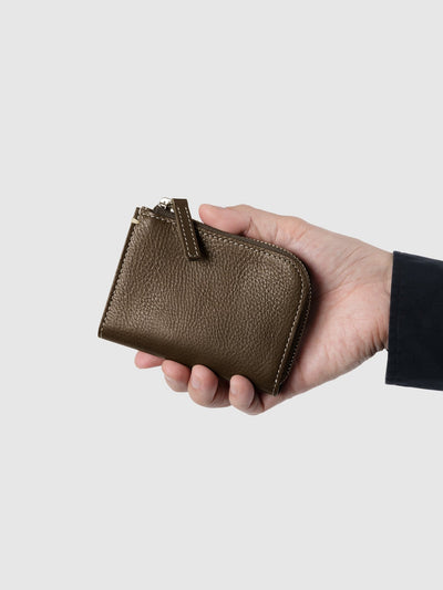 Cowhide (Vachetta Milled Leather) Urbano L Zip Wallet in Dark Sand Made in Japan
