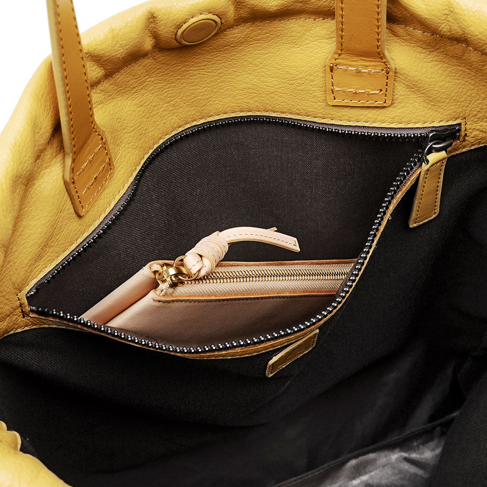 Ruffle Drawstring Tote | Soft Leather Tote | Tsuchiya Kaban